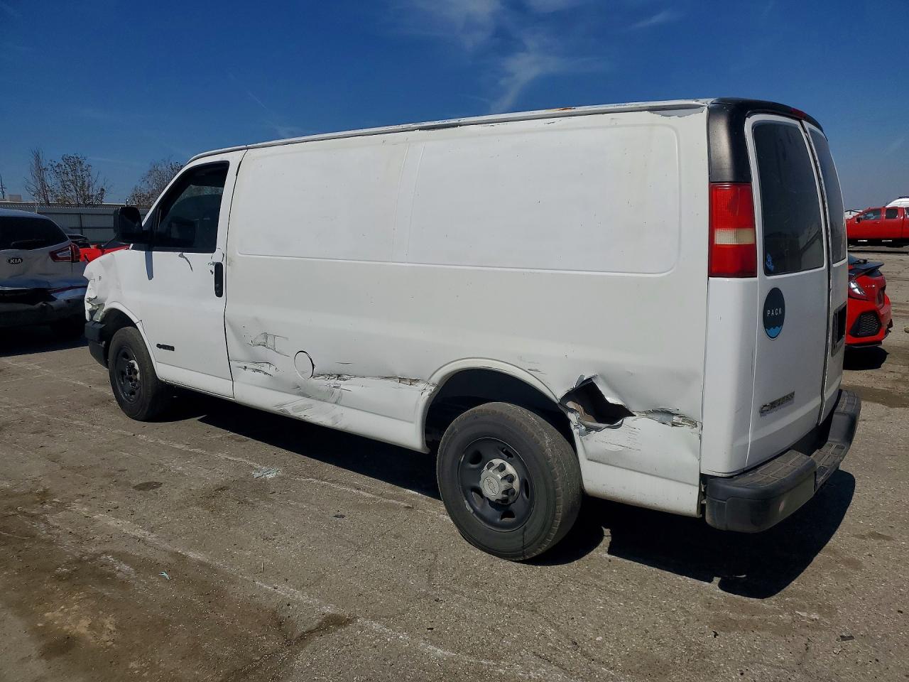 2006 CHEV Express VIN 1GCGG25V461151954 photo 2
