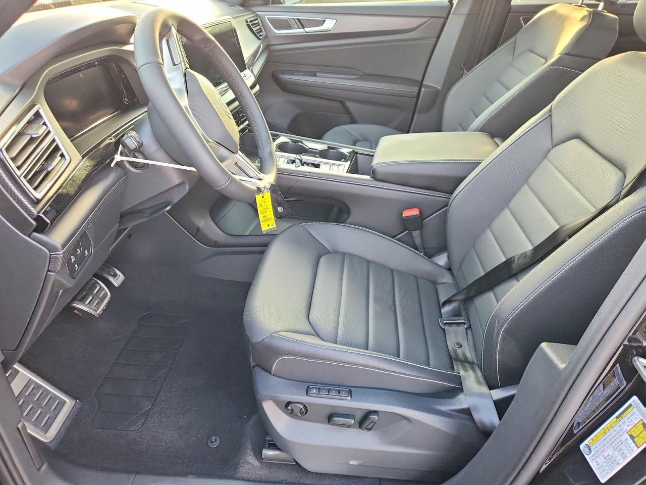 2026 Volkswagen Atlas VIN 1V2AC2CA0TC209252 photo 7