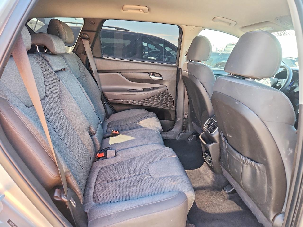 2020 Hyundai Santa fe VIN 5NMS33AD5LH225098 photo 10