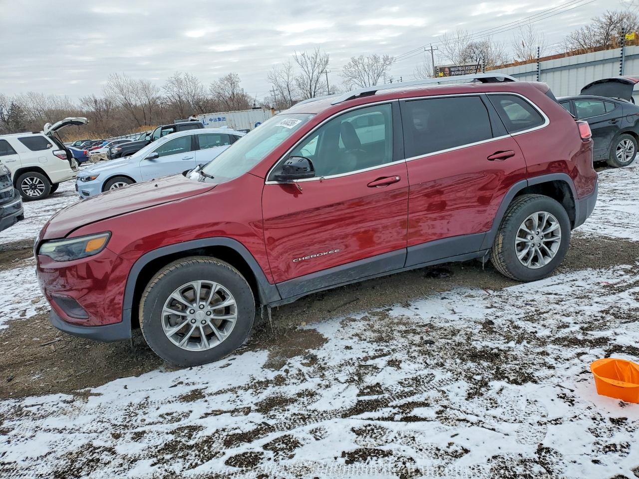 2019 Jeep Cherokee VIN 1C4PJMLB8KD323496 photo 1