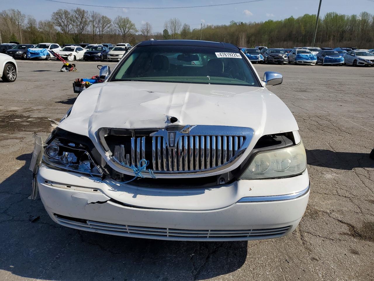 2003 Lincoln Towncar VIN 1LNHM82W53Y632078 photo 5