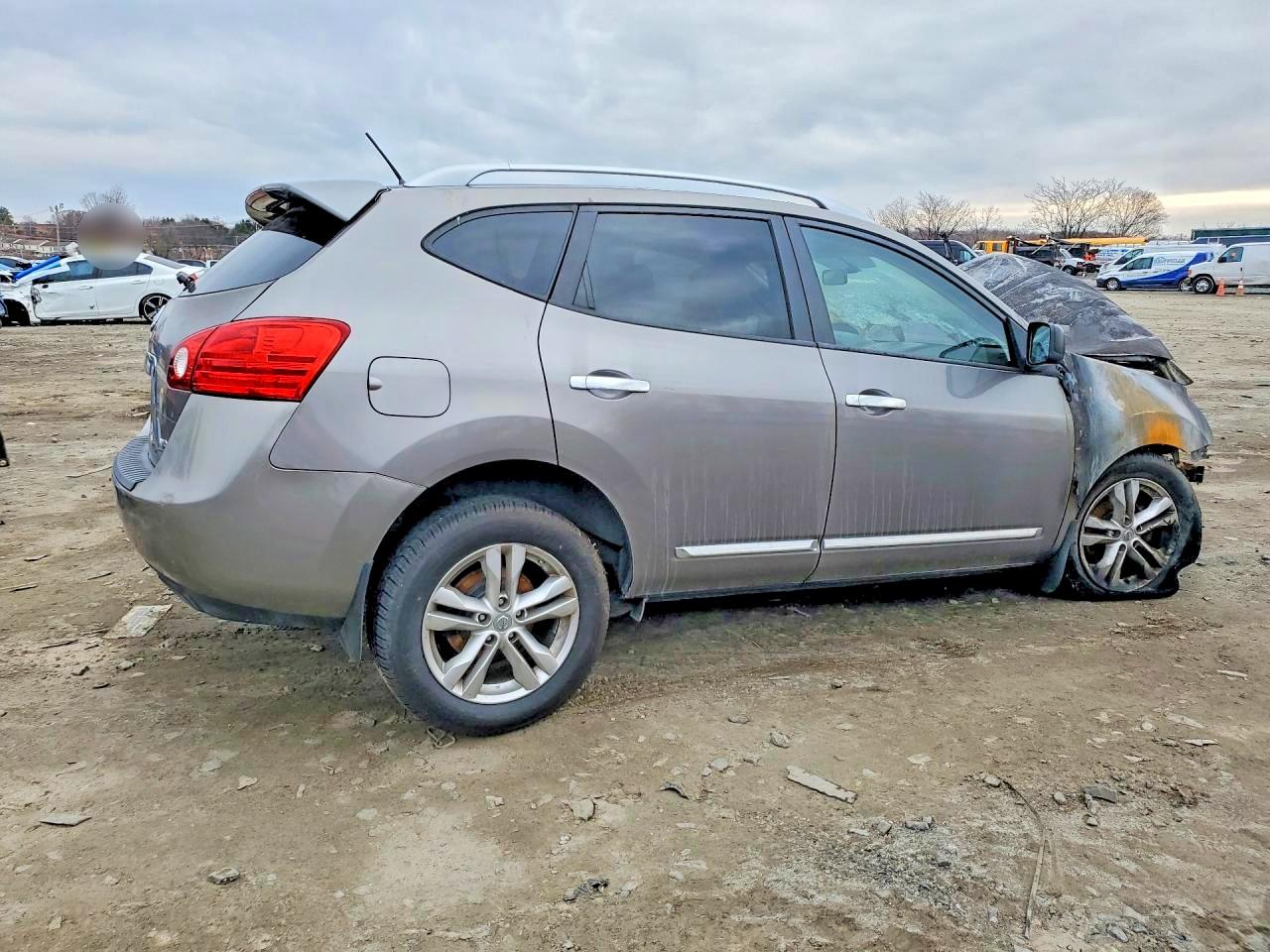 2015 Nissan Rogue VIN JN8AS5MV6FW762065 photo 3