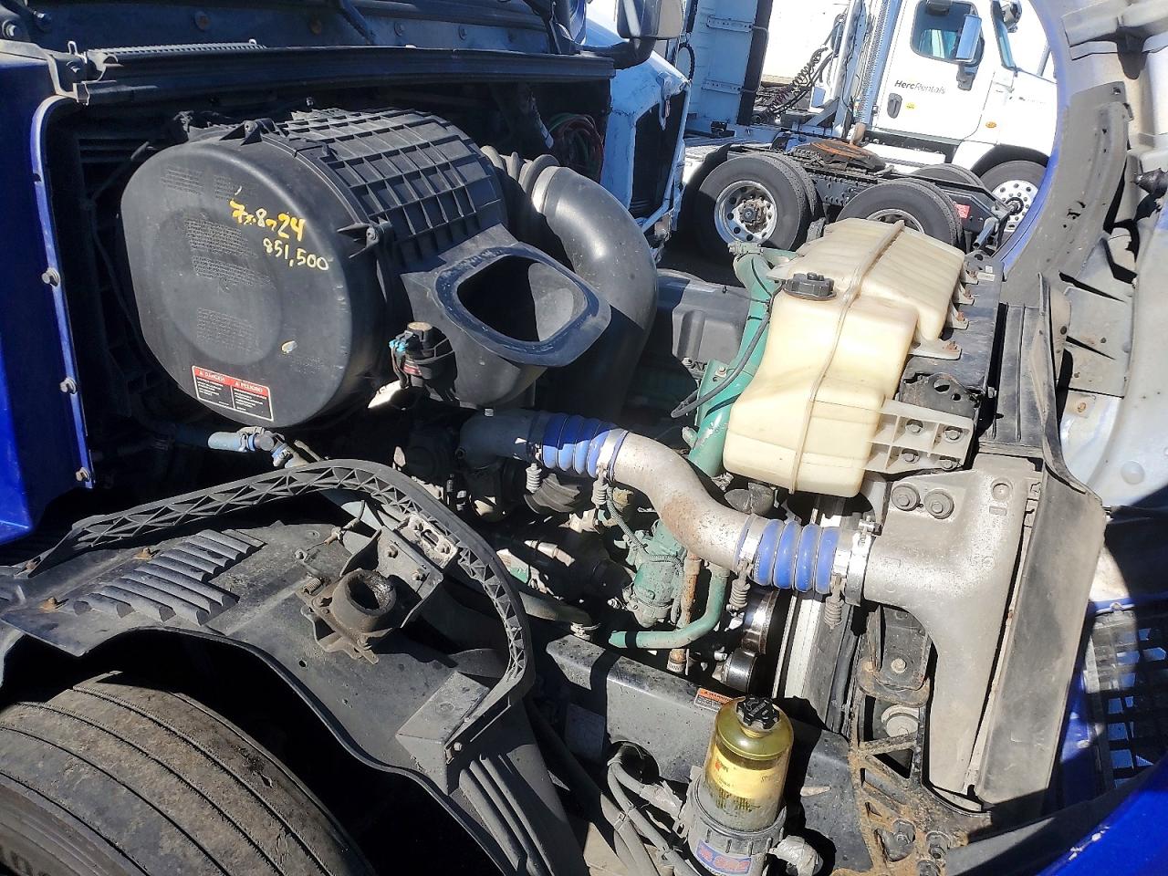2018 Volvo Vn VIN 4V4NC9EJ1JN895588 photo 7