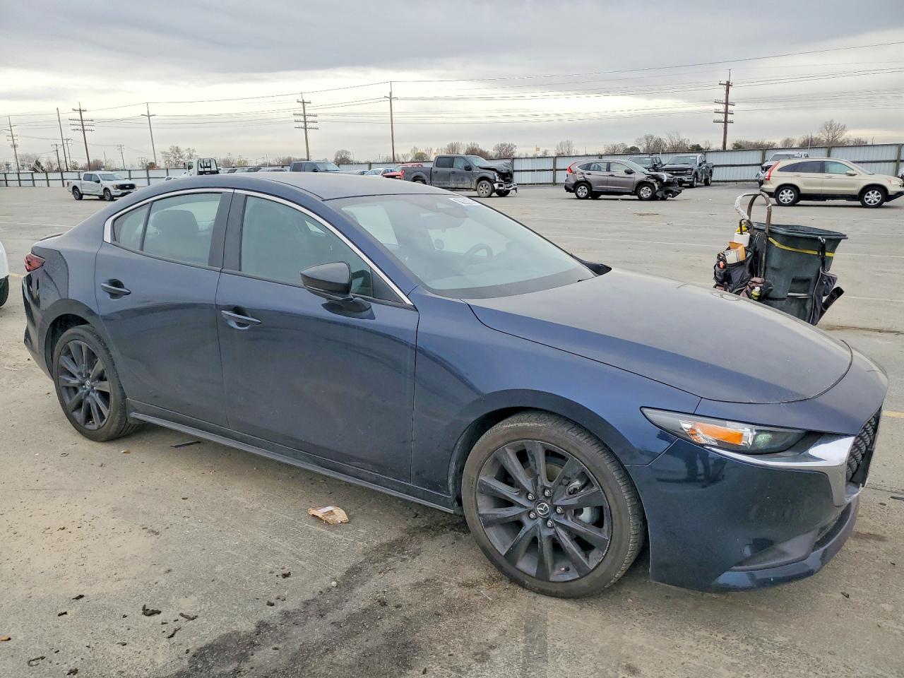 2025 Mazda Mazda3 VIN JM1BPABM9S1778661 photo 4