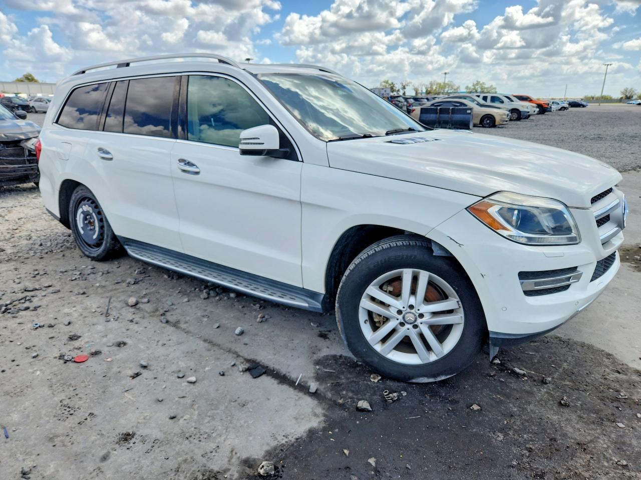 2016 Mercedes-Benz Gl-class VIN 4JGDF6EE7GA705451 photo 4