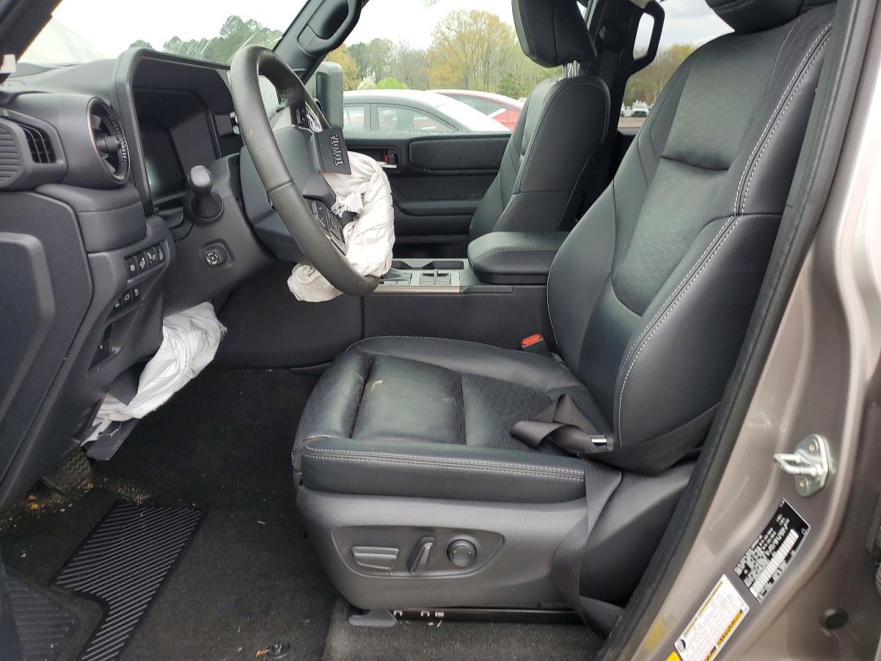 2025 Toyota Land cruis VIN JTEABFAJ1S5011857 photo 7