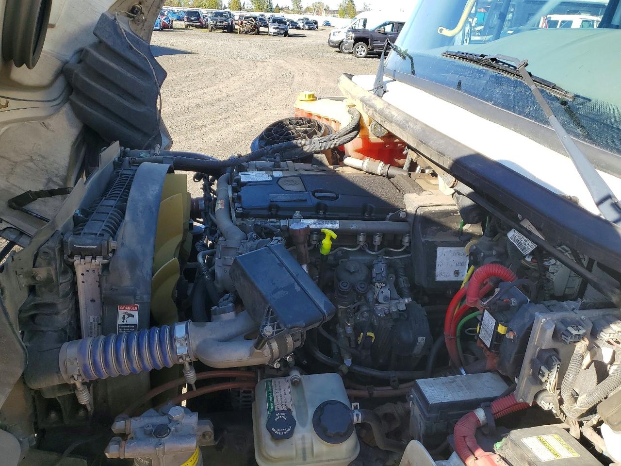 2019 FREIGHTLINER All other VIN 1FVACXD20KHKK5740 photo 12
