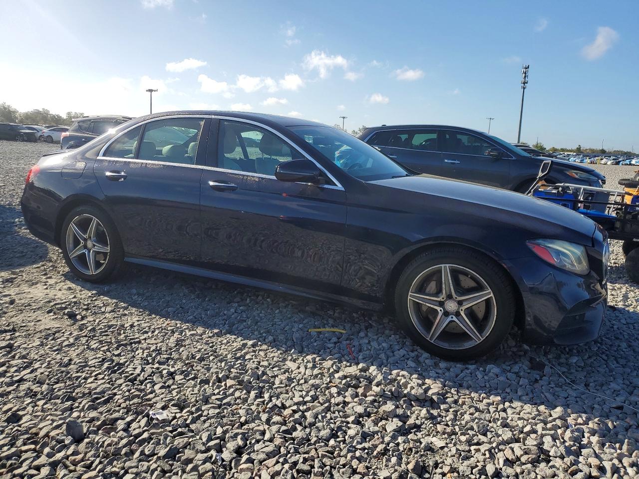 2017 Mercedes-Benz E-class VIN WDDZF4KB0HA047536 photo 4