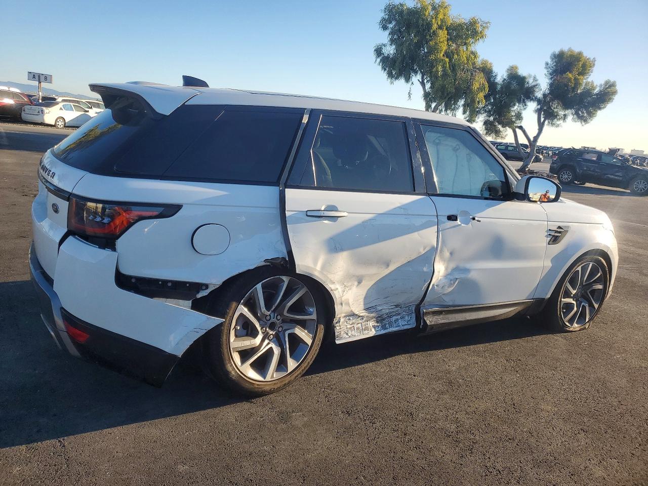 2022 Land Rangerover VIN SALWR2SUXNA225175 photo 3
