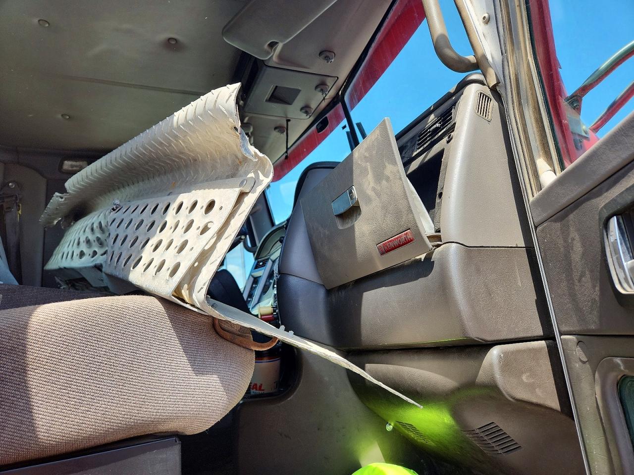 2008 KENWORTH All other VIN 1XKDDU9X08J236090 photo 5