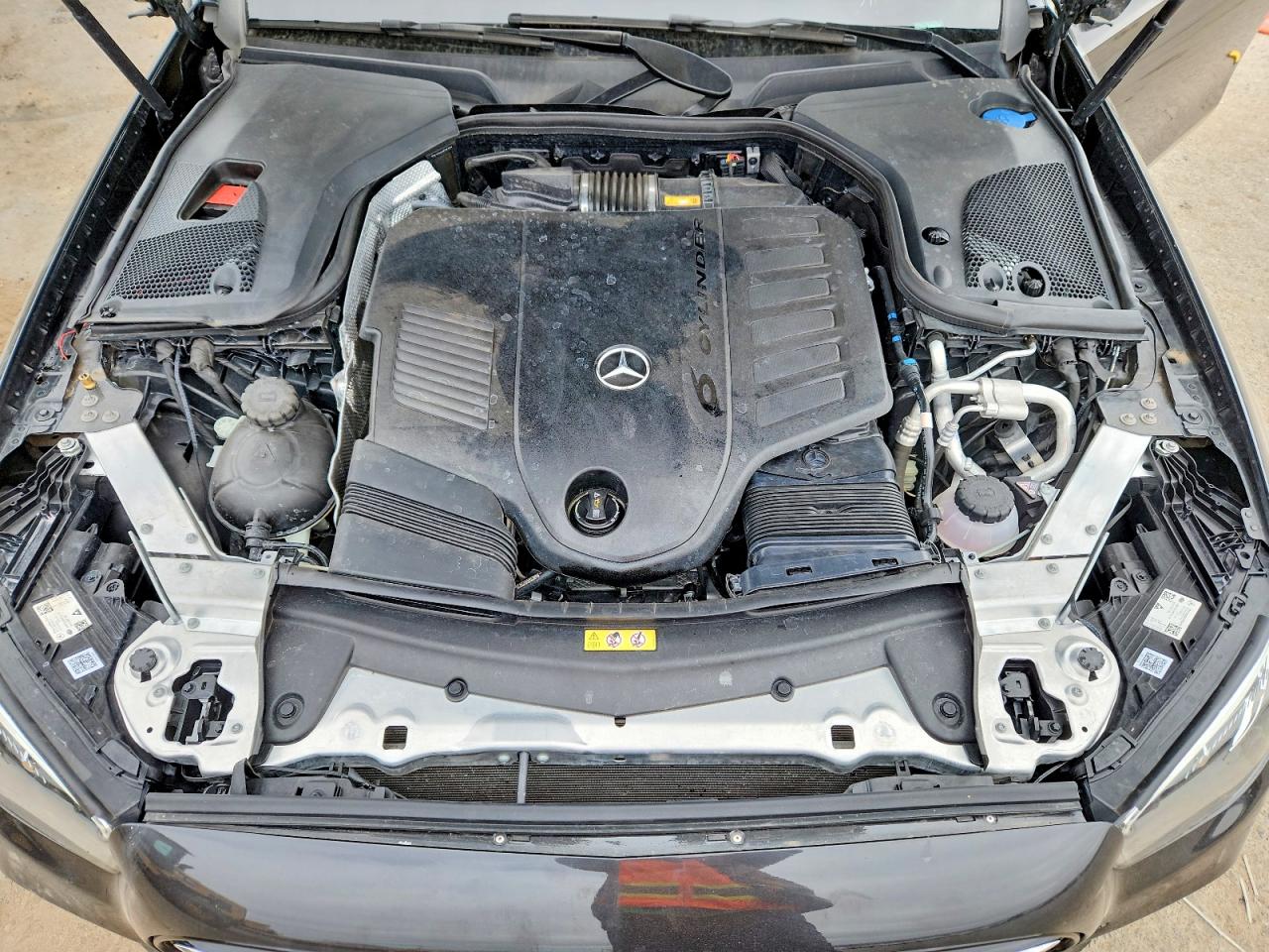 2021 Mercedes-Benz E-class VIN W1KZF5KBXMA934657 photo 11
