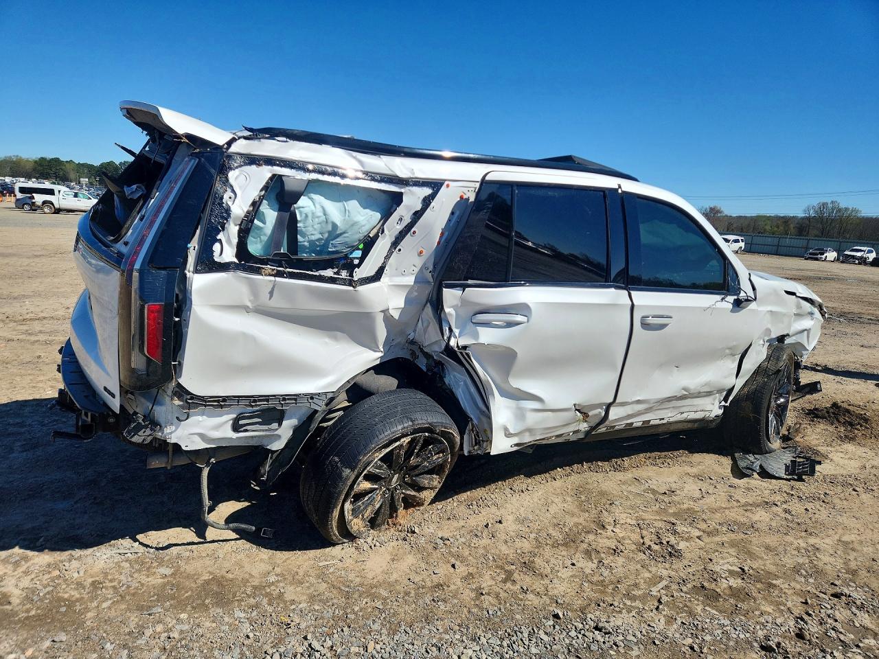 2022 Cadillac Escalade VIN 1GYS3BKL4NR299525 photo 3