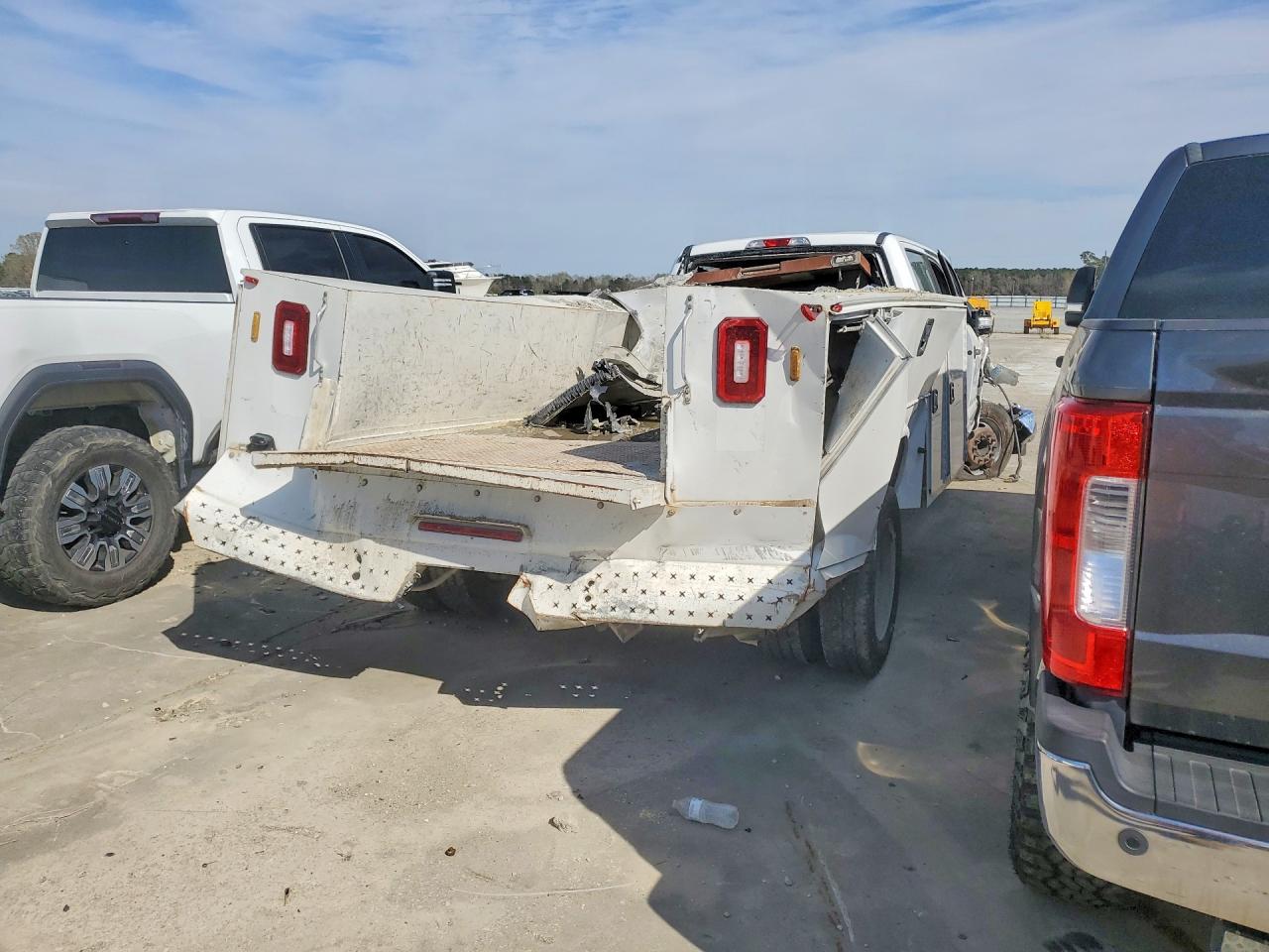 2018 Ford F550 VIN 1FD0W5GT4JEC70781 photo 3