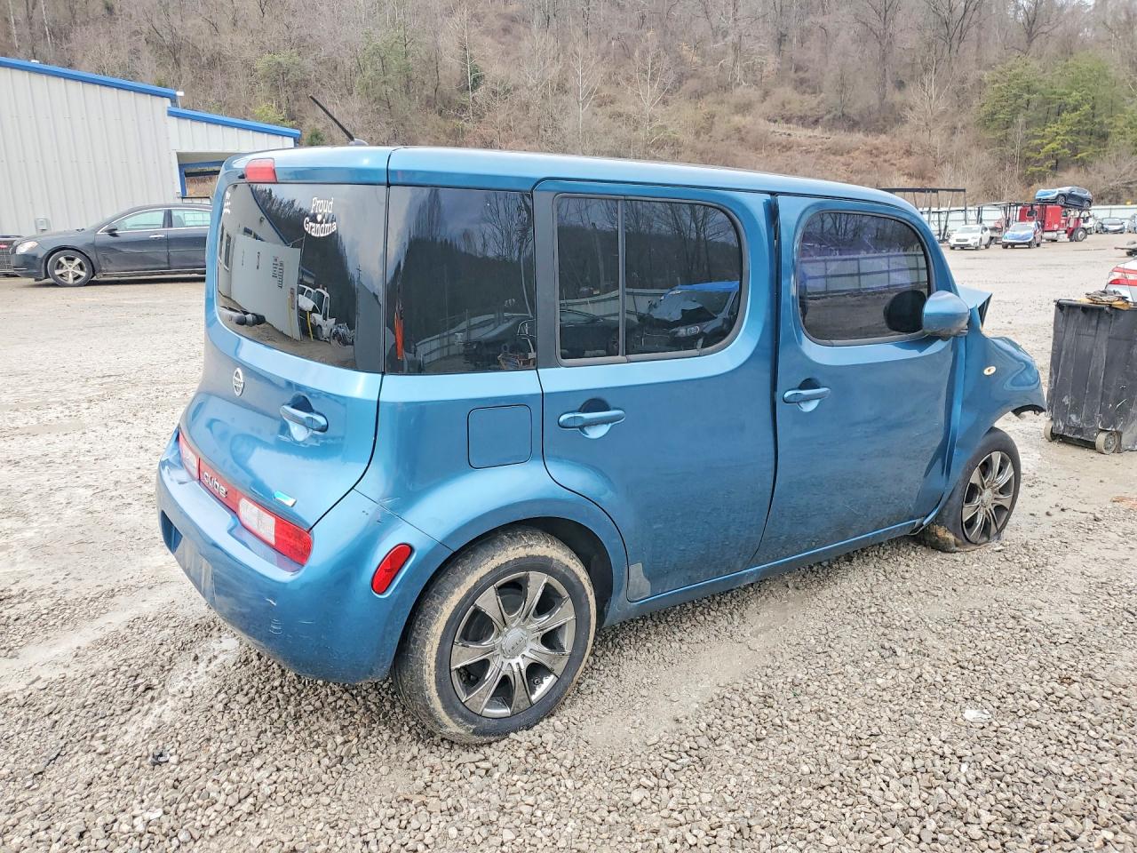 2014 Nissan Cube VIN JN8AZ2KR5ET351174 photo 3