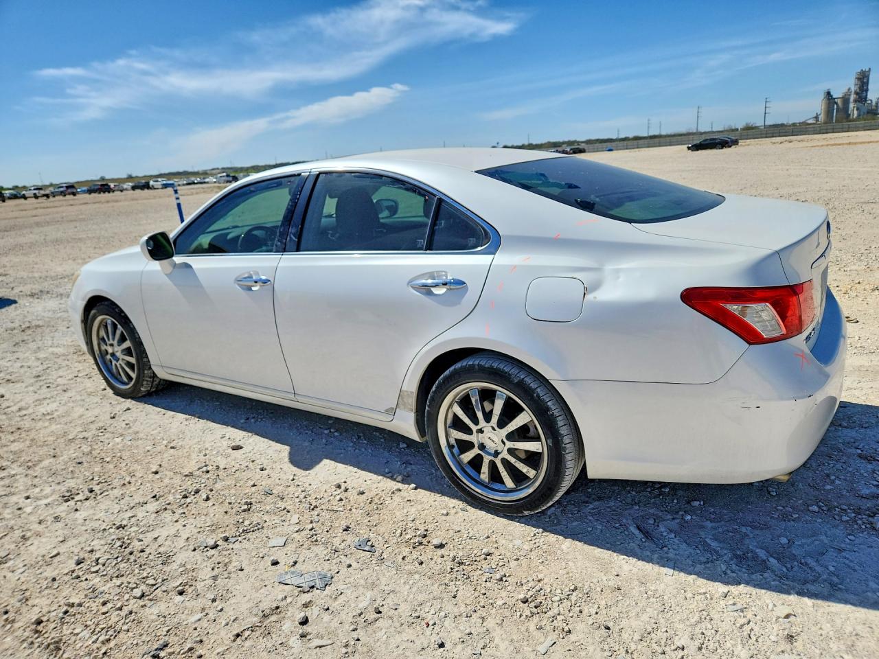 2007 Lexus ES350 VIN JTHBJ46G272040739 photo 2