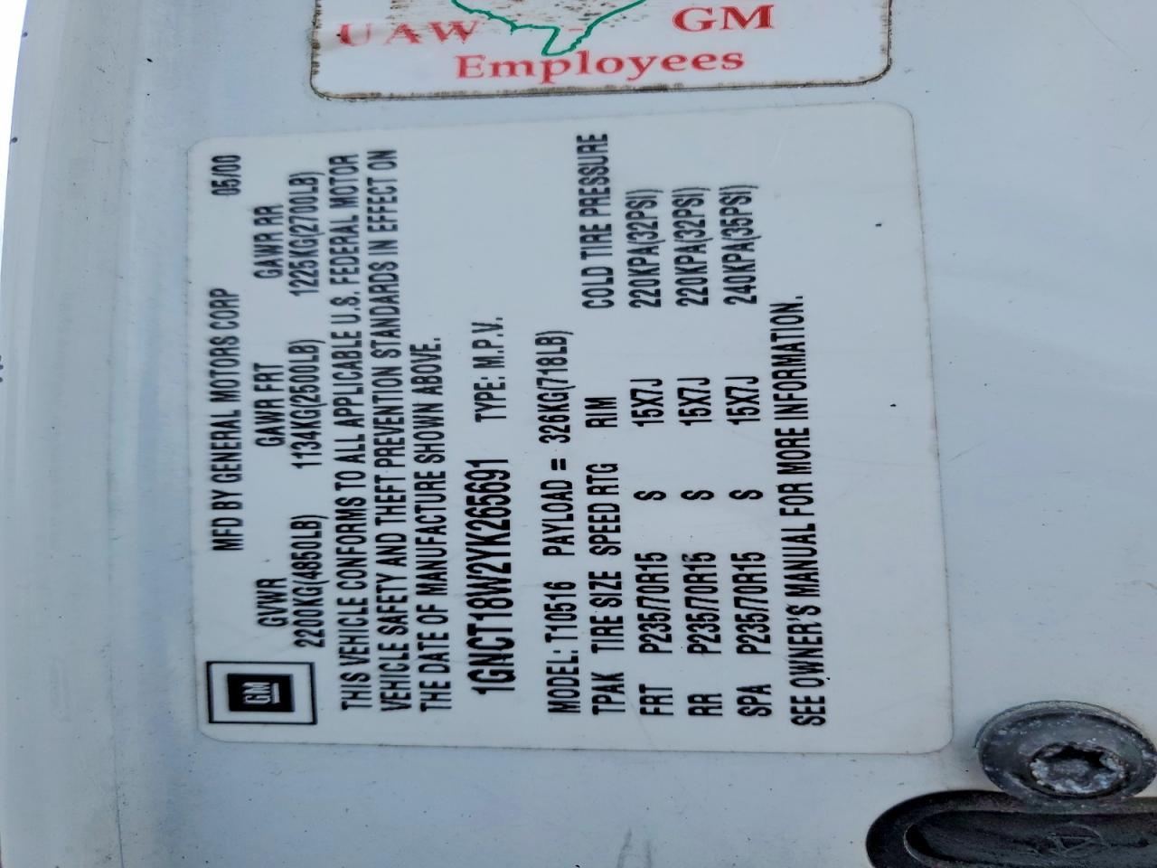 2000 CHEV Blazer VIN 1GNCT18W2YK265691 photo 12