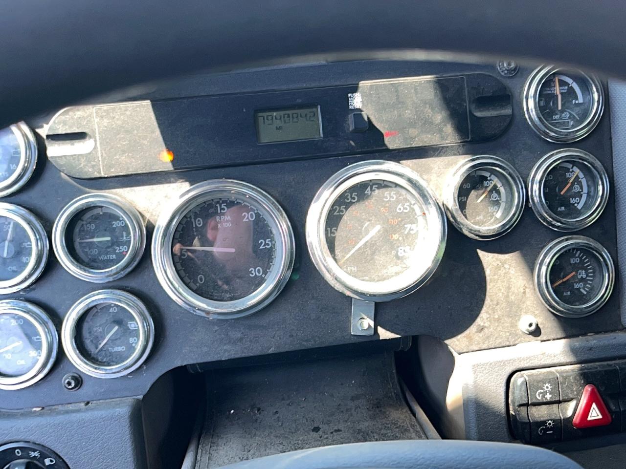 2013 FREIGHTLINER All other VIN 1FUJGLDR4DLBV8738 photo 8