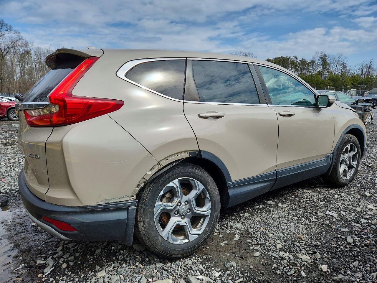 2018 Honda Crv VIN 2HKRW2H58JH683216 photo 3