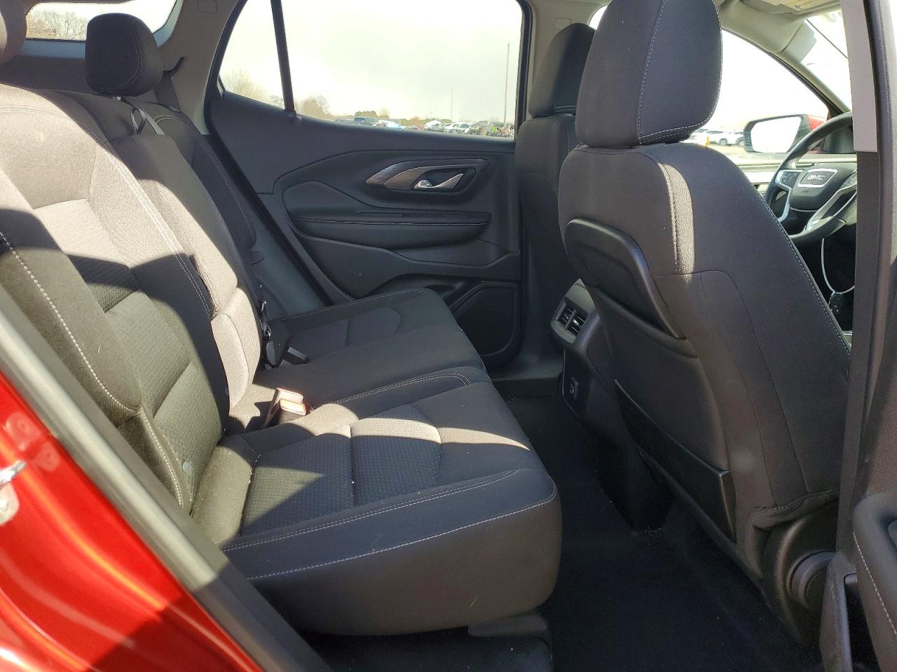 2024 GMC Terrain VIN 3GKALMEG2RL103952 photo 11