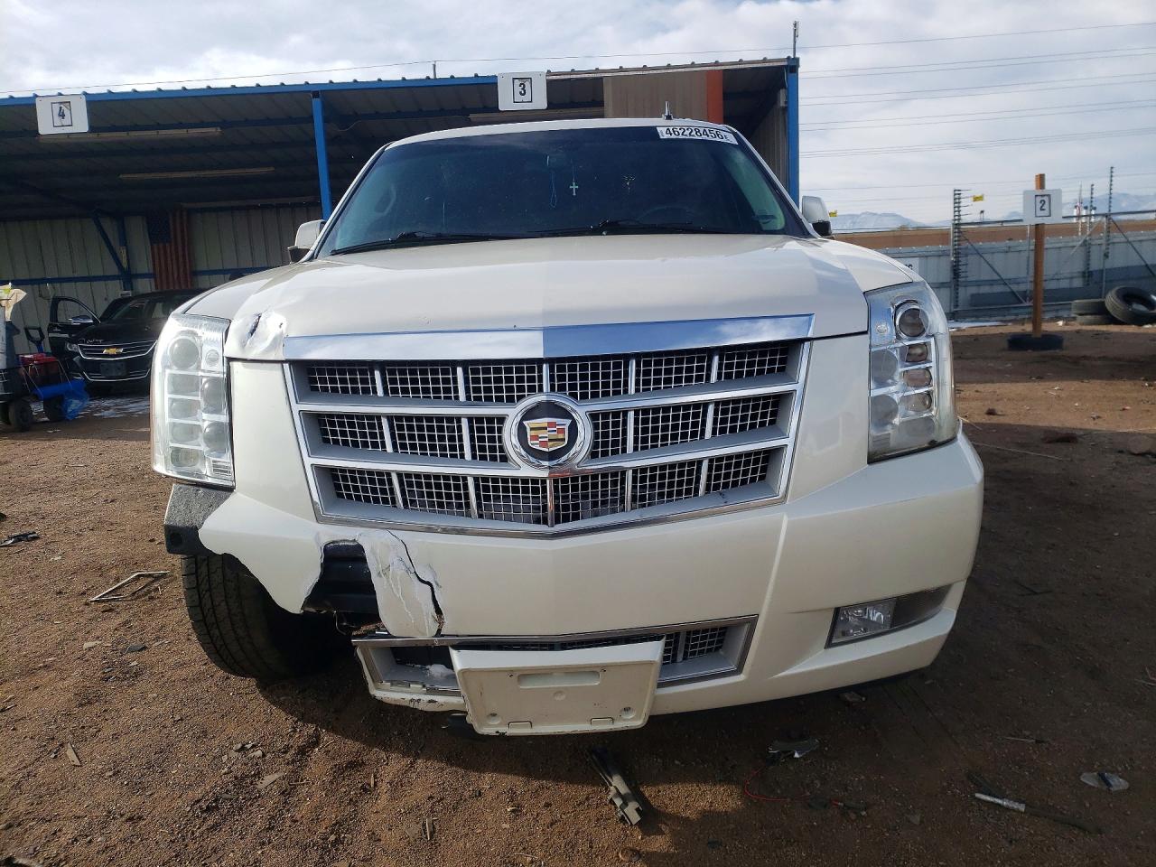 2012 Cadillac Escalade VIN 1GYS4KEFXCR328655 photo 5