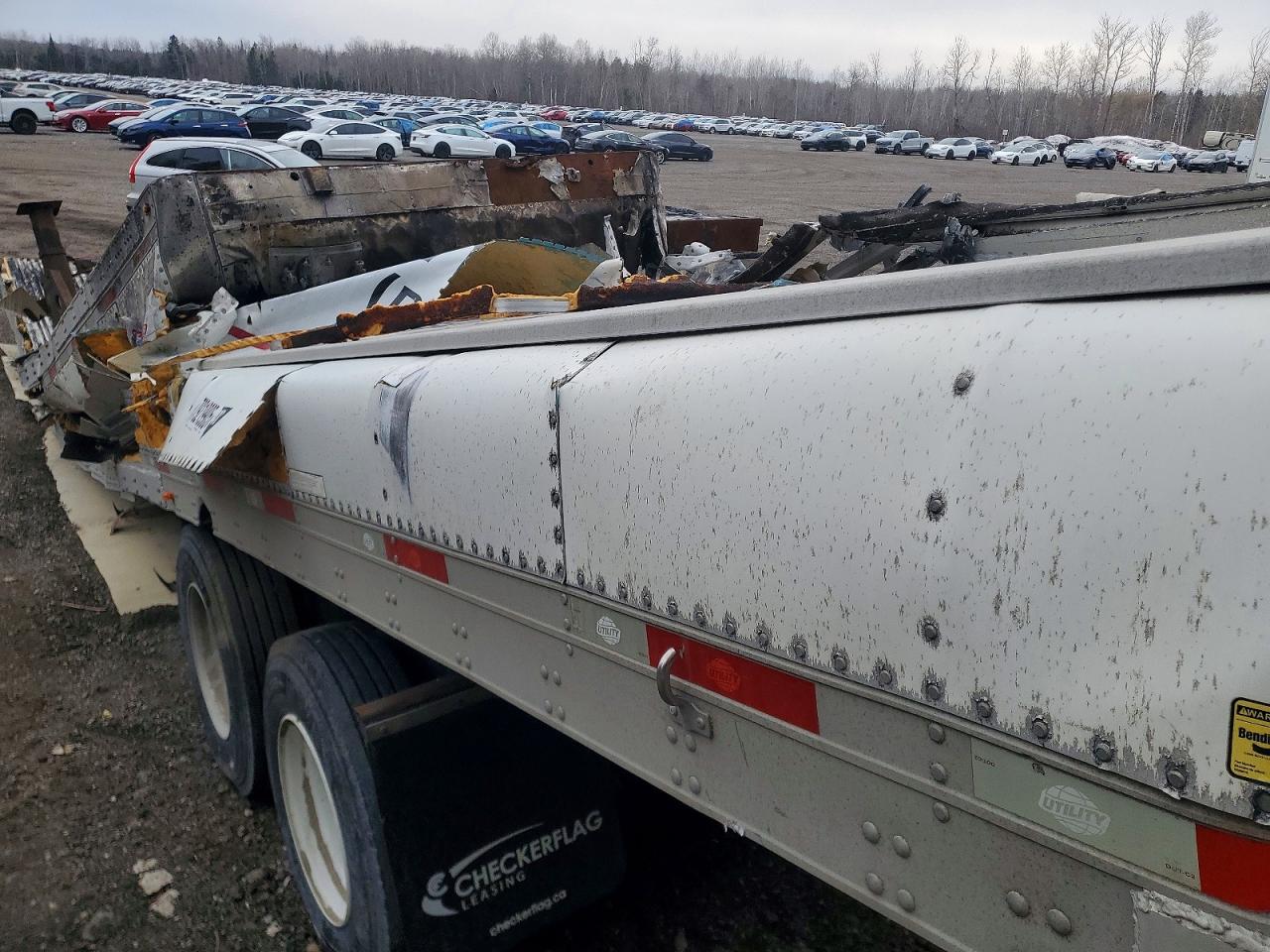 2012 UTILITY Trailer VIN 1UYVS2534CM452403 photo 5