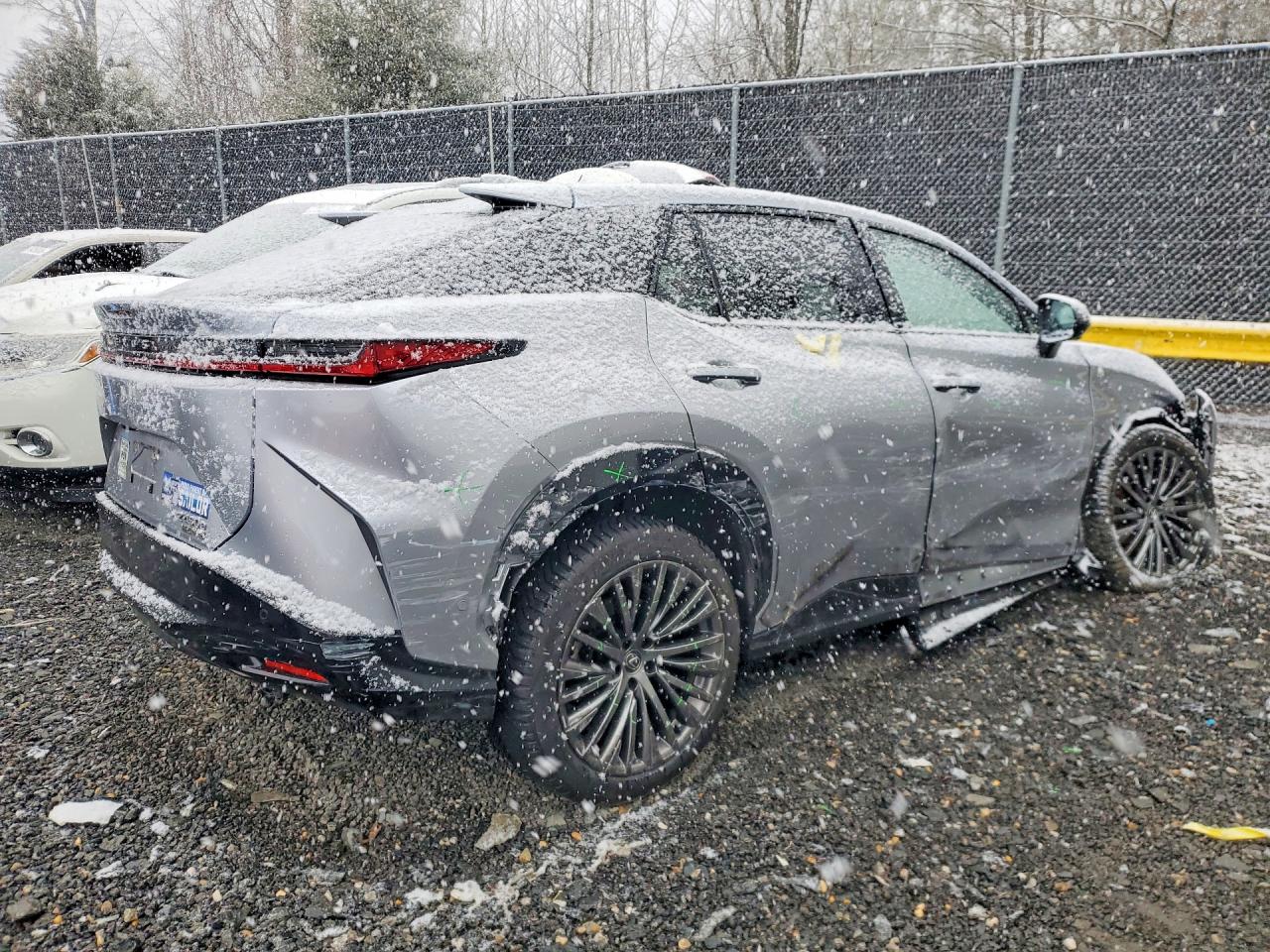 2023 Lexus Rz 450E Luxury VIN JTJAAAAB8PA013121 photo 3