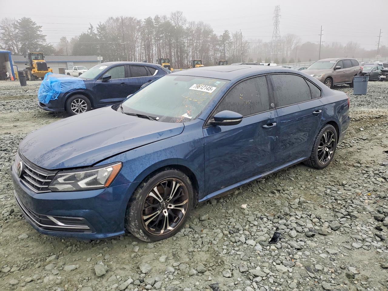 2019 Volkswagen Passat VIN 1VWLA7A38KC013394 photo 1
