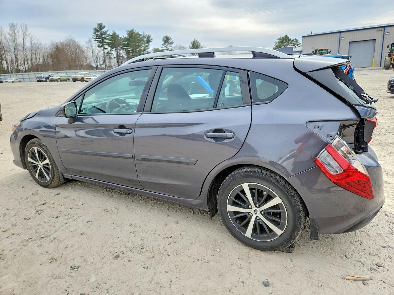 2022 Subaru Impreza VIN 4S3GTAD67N3721559 photo 2