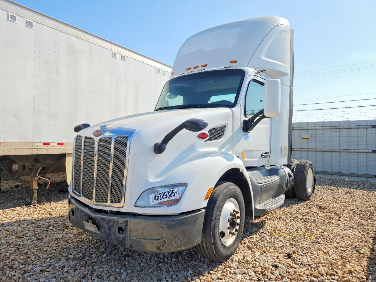 2017 PETERBILT All other VIN 1XPBA48X9HD428828 photo 2
