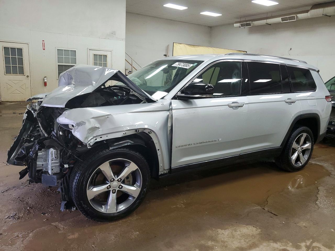 2021 Jeep Grand cher VIN 1C4RJKBG6M8206778 photo 1
