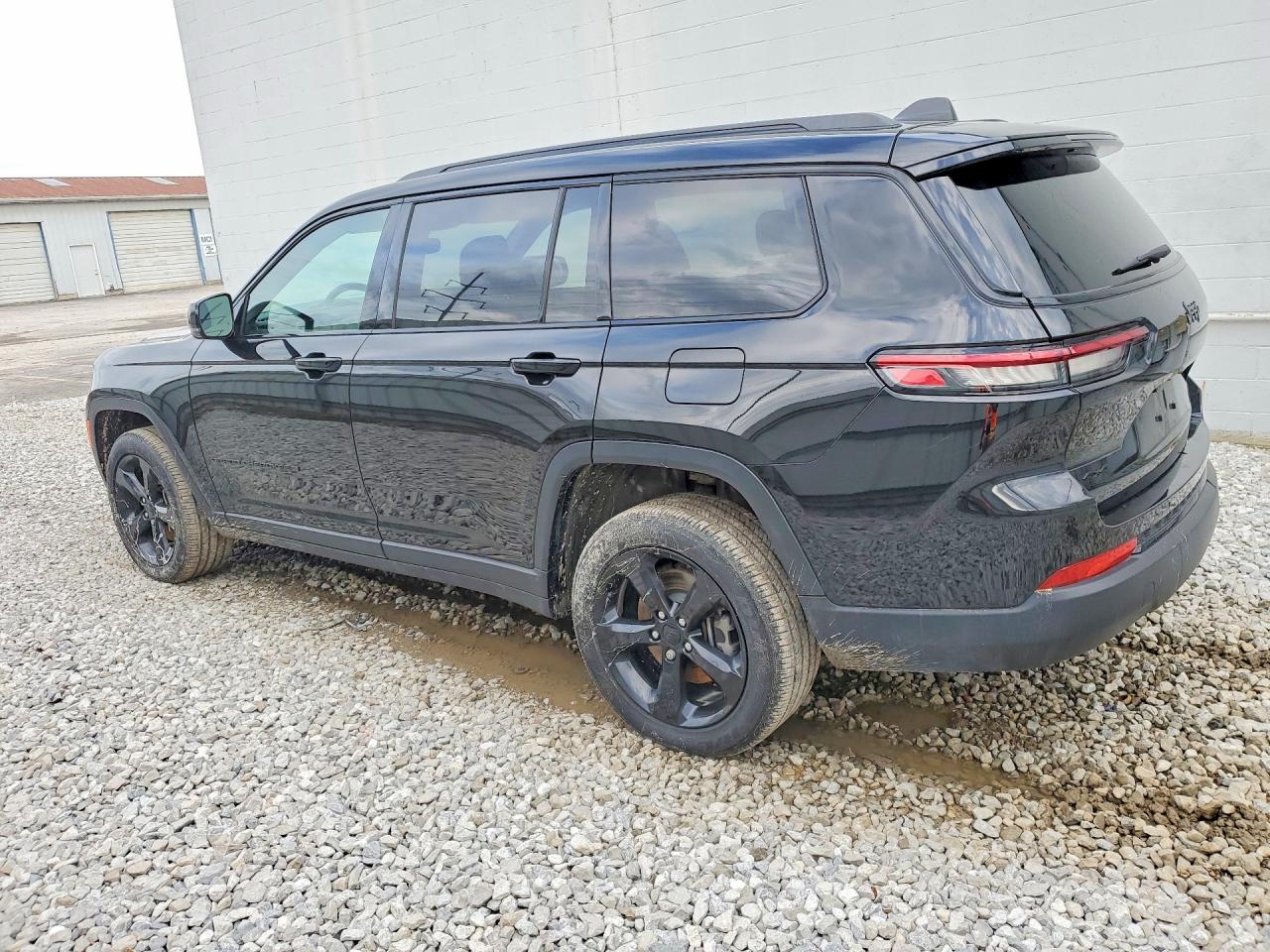 2024 Jeep Grand cher VIN 1C4RJKAG2R8624795 photo 2