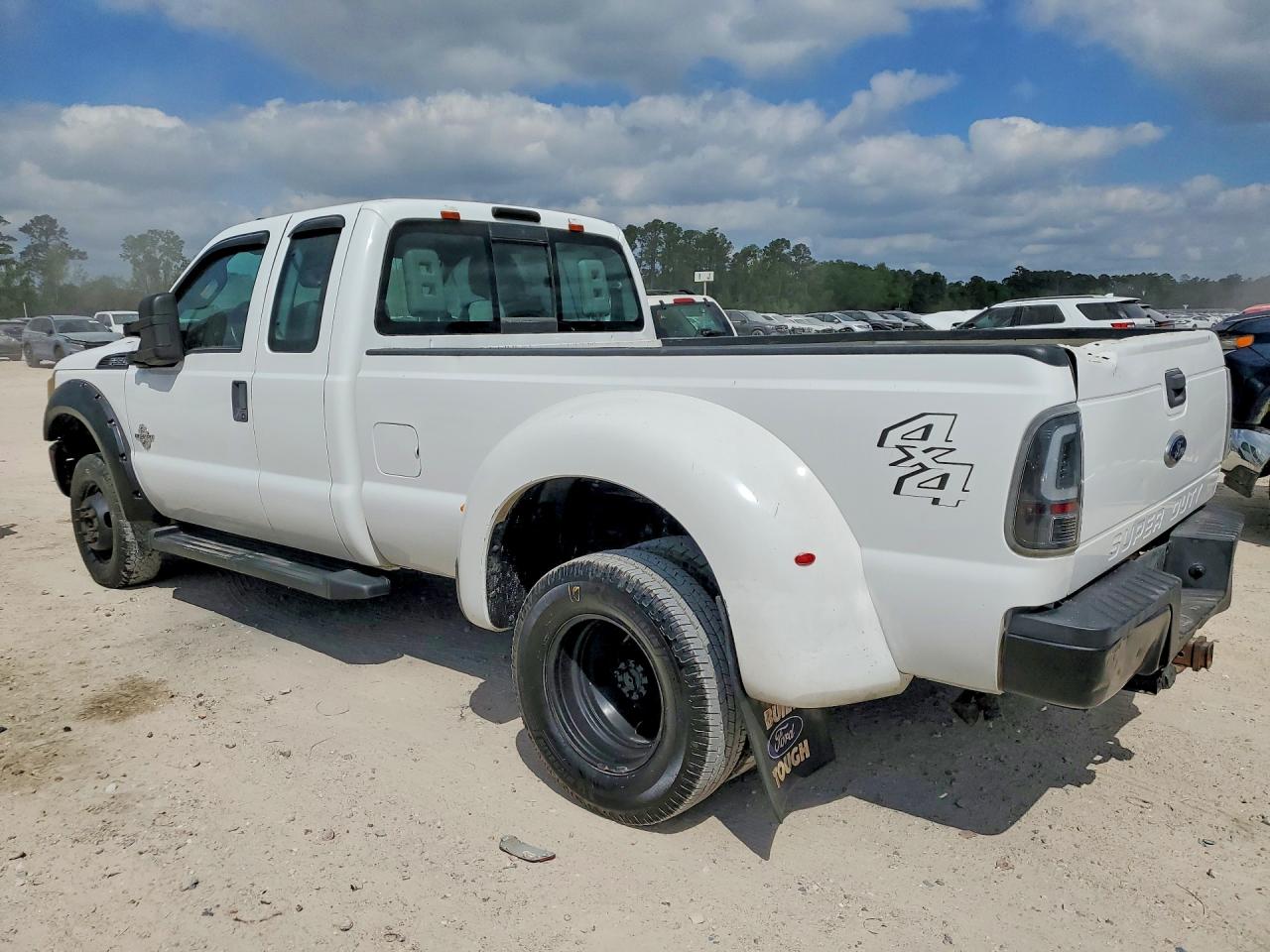 2013 Ford F350 VIN 1FT8X3DT4DEA78570 photo 2