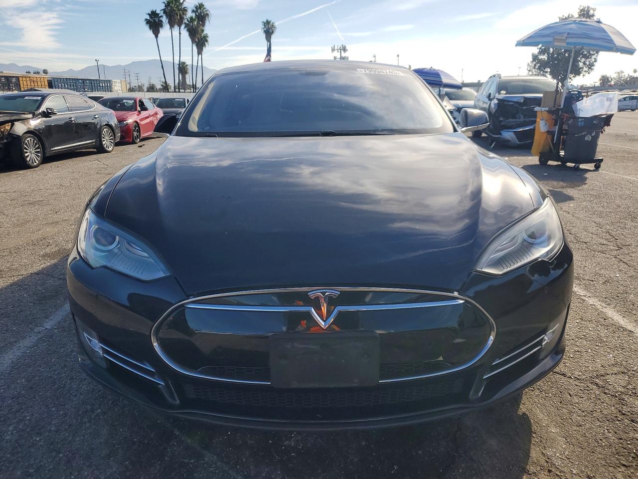 2014 Tesla Model s VIN 5YJSA1H18EFP36881 photo 5