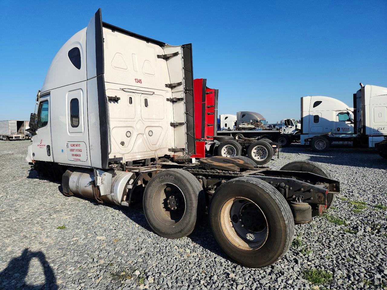 2022 FREIGHTLINER All other VIN 3AKJHHDR5NSNB4638 photo 3