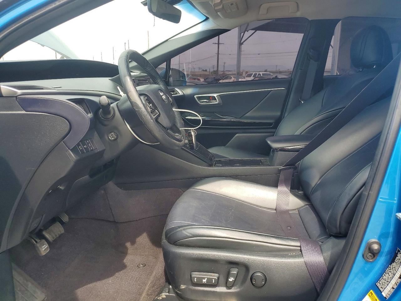 2017 Toyota Mirai VIN JTDBVRBD6HA002761 photo 7