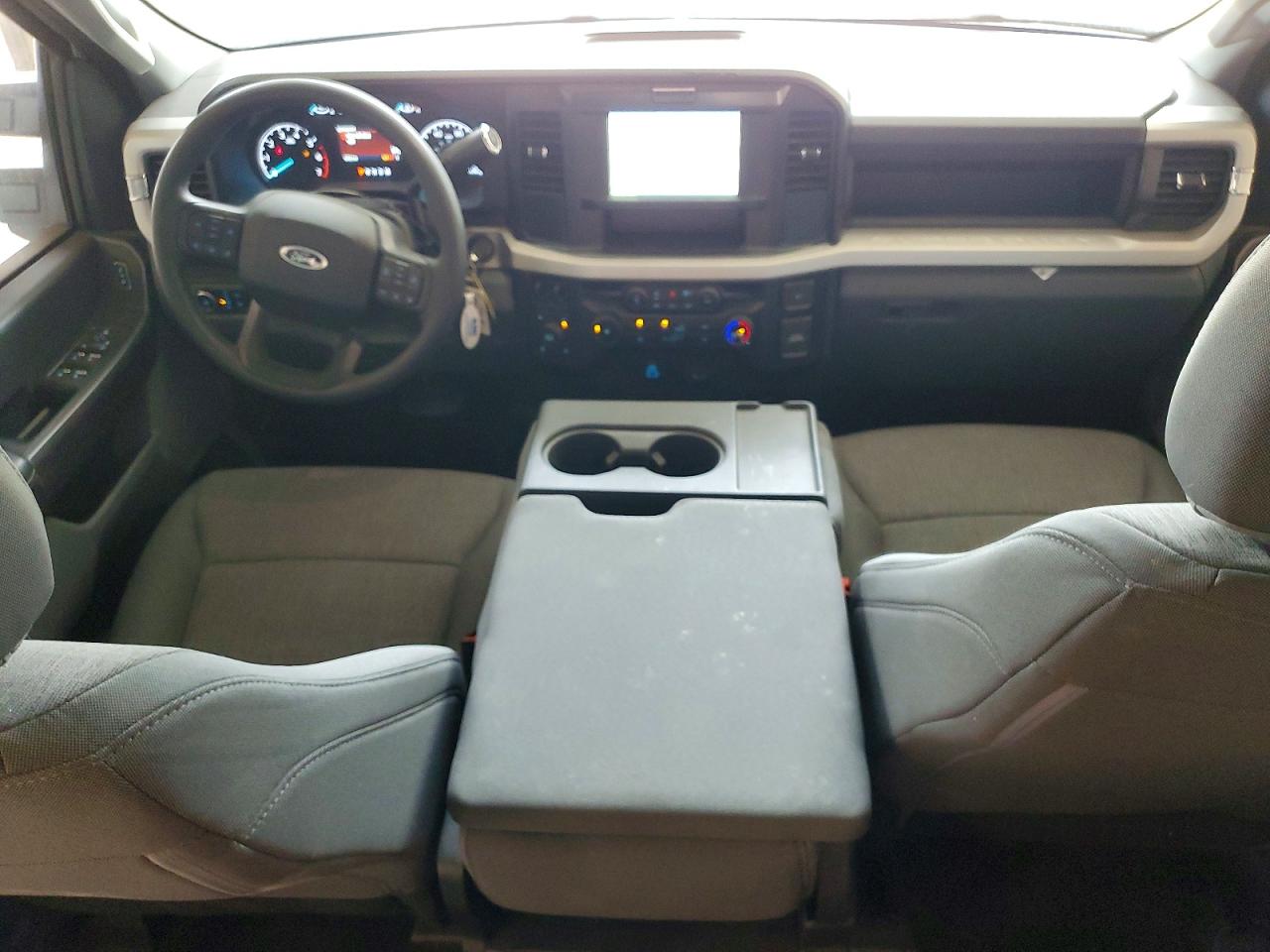 2025 Ford F250 VIN 1FT8W2BN3SED74095 photo 8