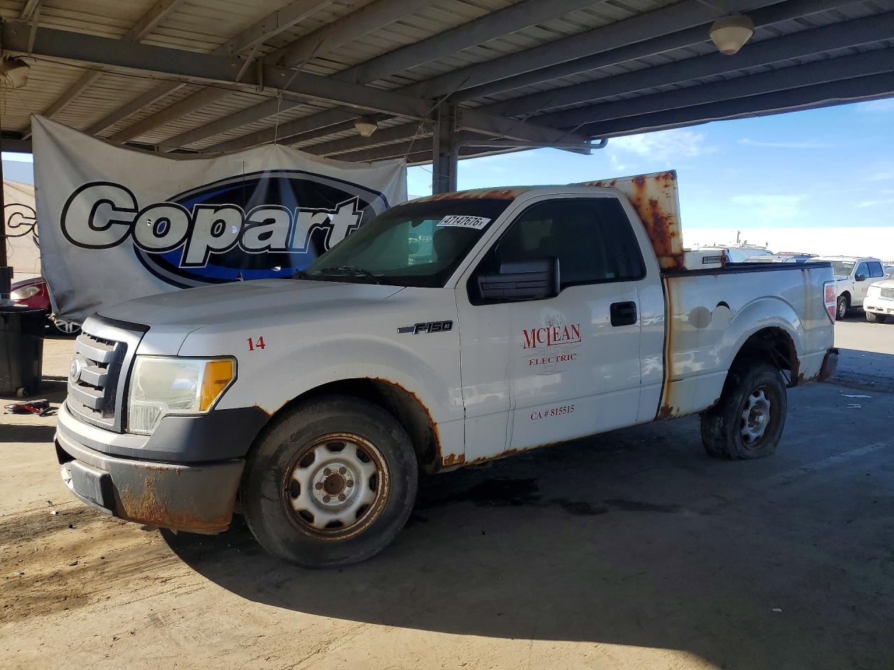 2010 Ford F150 VIN 1FTMF1CW5AKE60668 photo 1