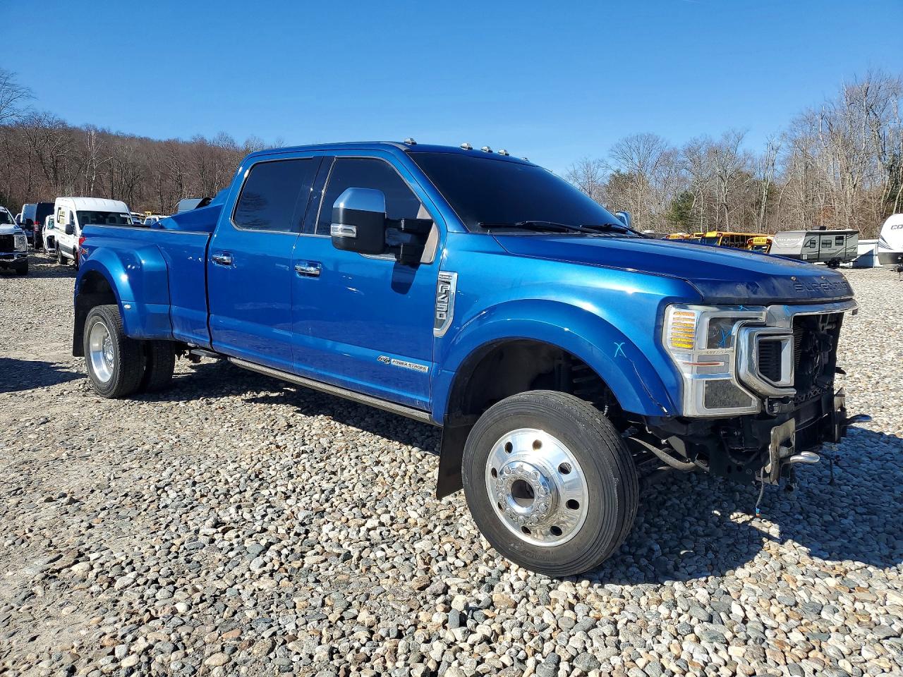 2022 Ford F450 VIN 1FT8W4DT7NED31813 photo 4