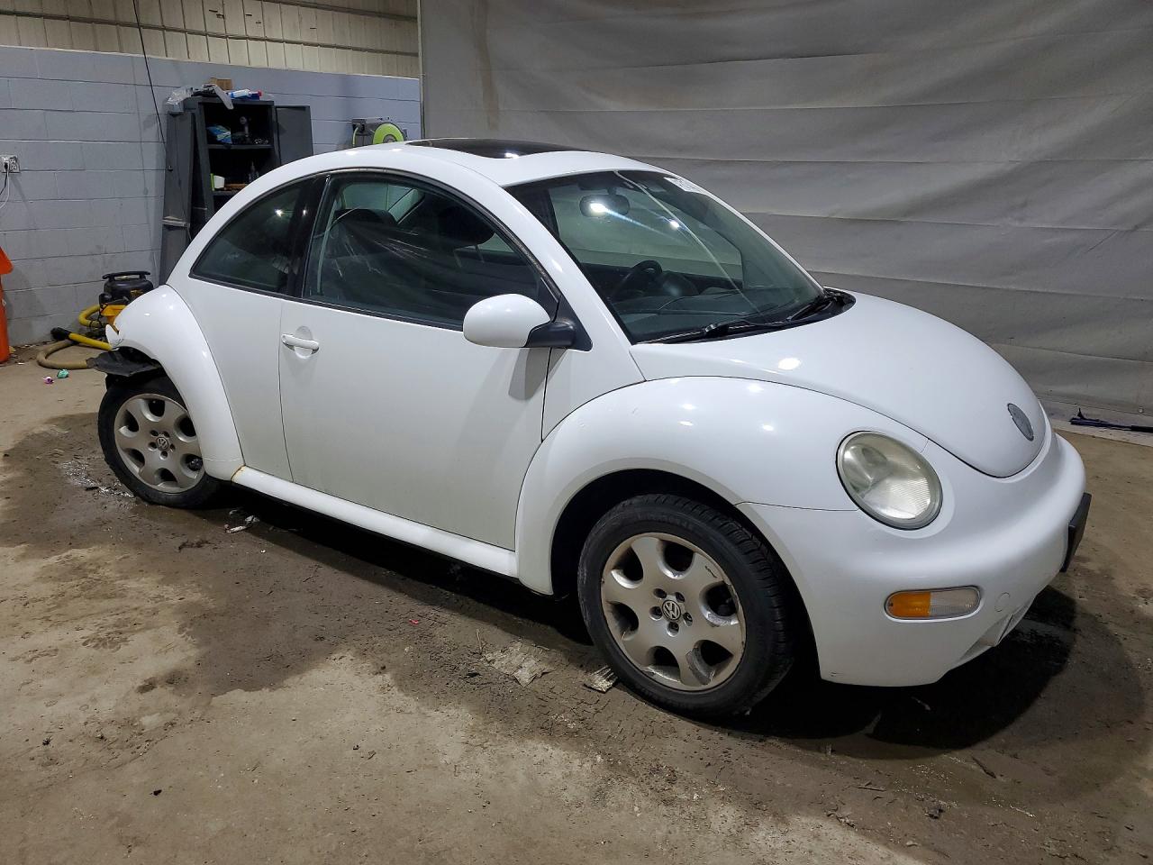 2003 Volkswagen Beetle VIN 3VWCK21C43M432259 photo 4