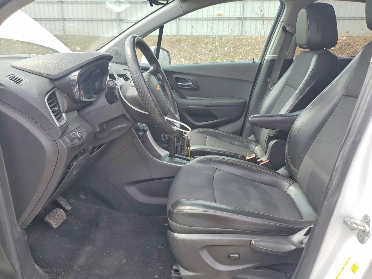 2021 Chevrolet Trax VIN KL7CJPSB1MB323465 photo 7