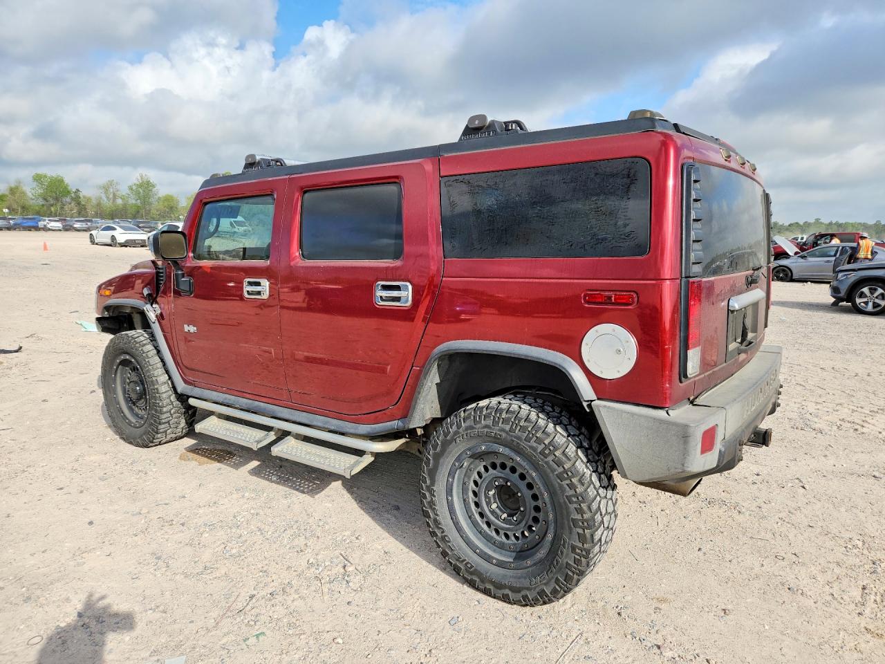 2004 Hummer H2 VIN 5GRGN23U64H104704 photo 2