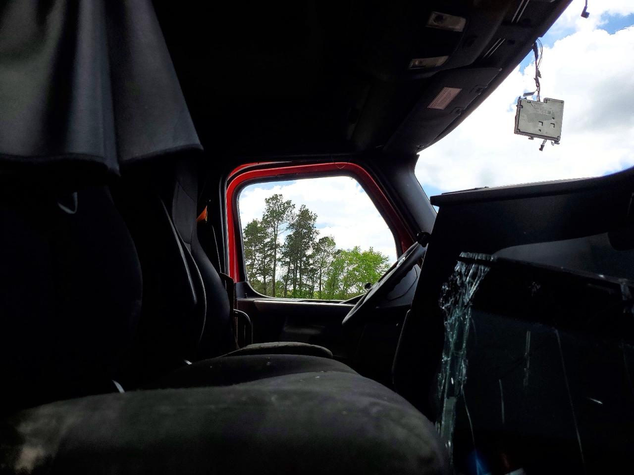 2022 FREIGHTLINER All other VIN 3AKJHHDR5NSMX8065 photo 5