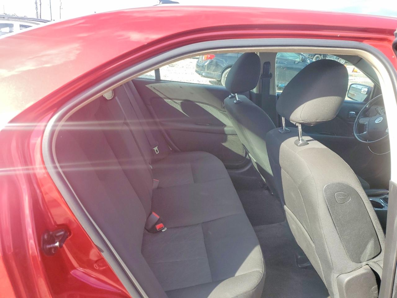 2010 Mercury Milan VIN 3MEHM0HA6AR649600 photo 10