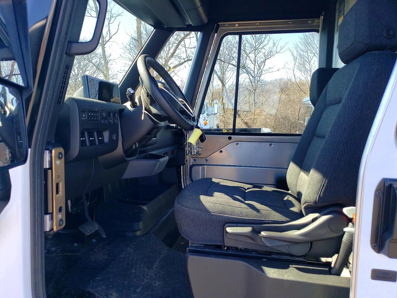 2025 CHEV All other VIN 2G5ZJ2TY6S9102288 photo 7