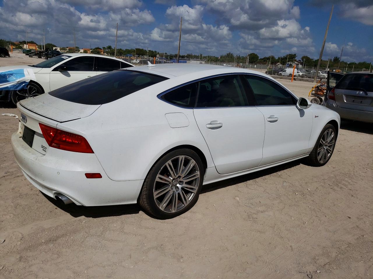 2014 Audi A7 VIN WAUWGAFC1EN030242 photo 3
