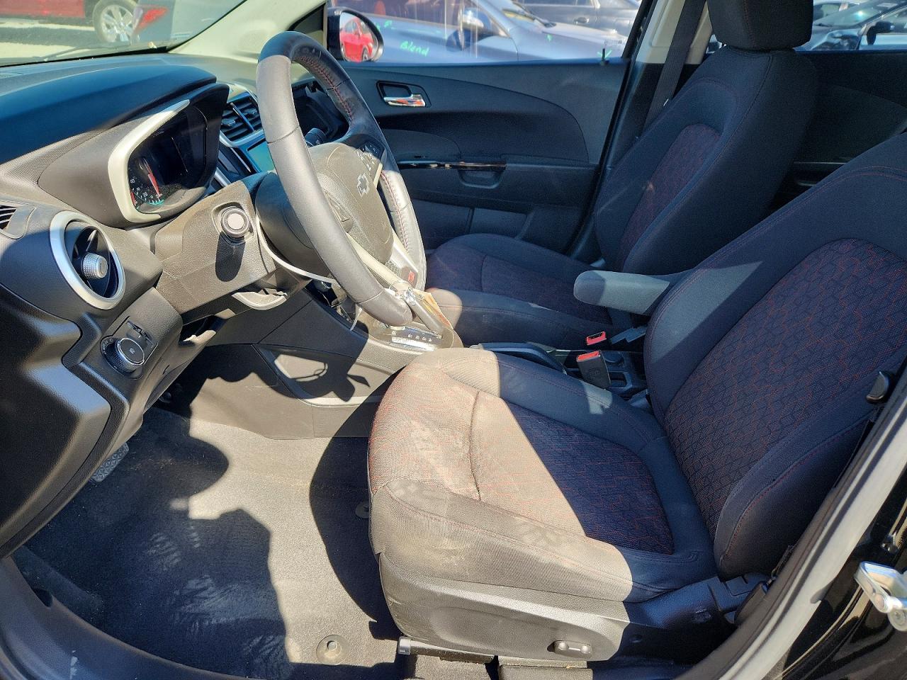 2018 Chevrolet SONIC VIN 1G1JD5SH0J4116021 photo 7