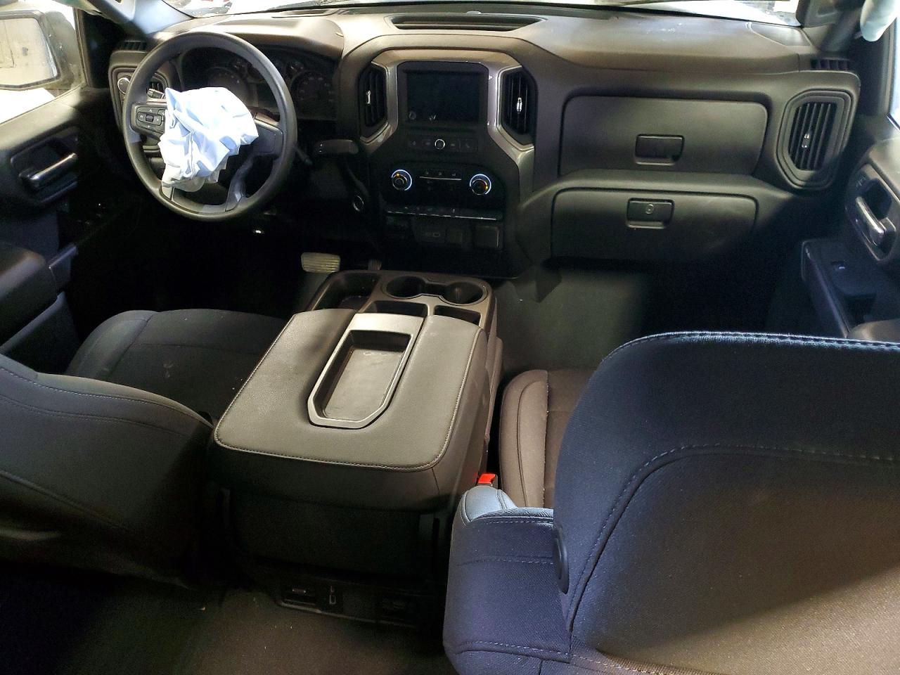 2024 Chevrolet Silverado VIN 1GCPDBEK0RZ260190 photo 8