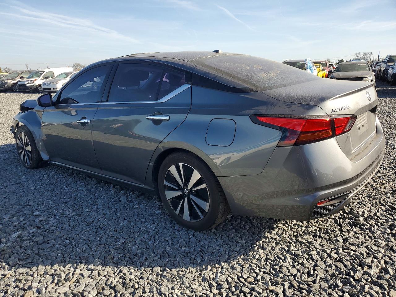 2019 Nissan Altima VIN 1N4BL4EV2KC238600 photo 2