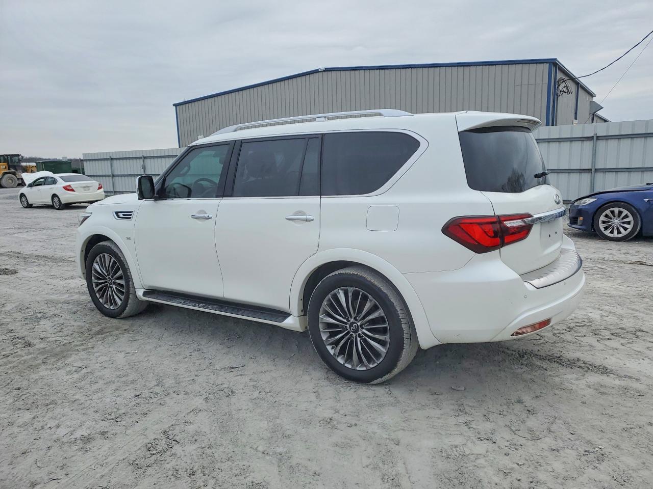 2018 Infiniti Qx80 VIN JN8AZ2NF9J9664897 photo 2