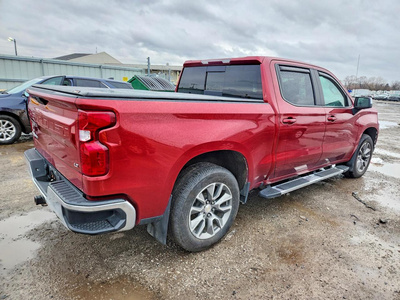 2020 Chevrolet Silverado VIN 1GCUYDET8LZ322471 photo 3